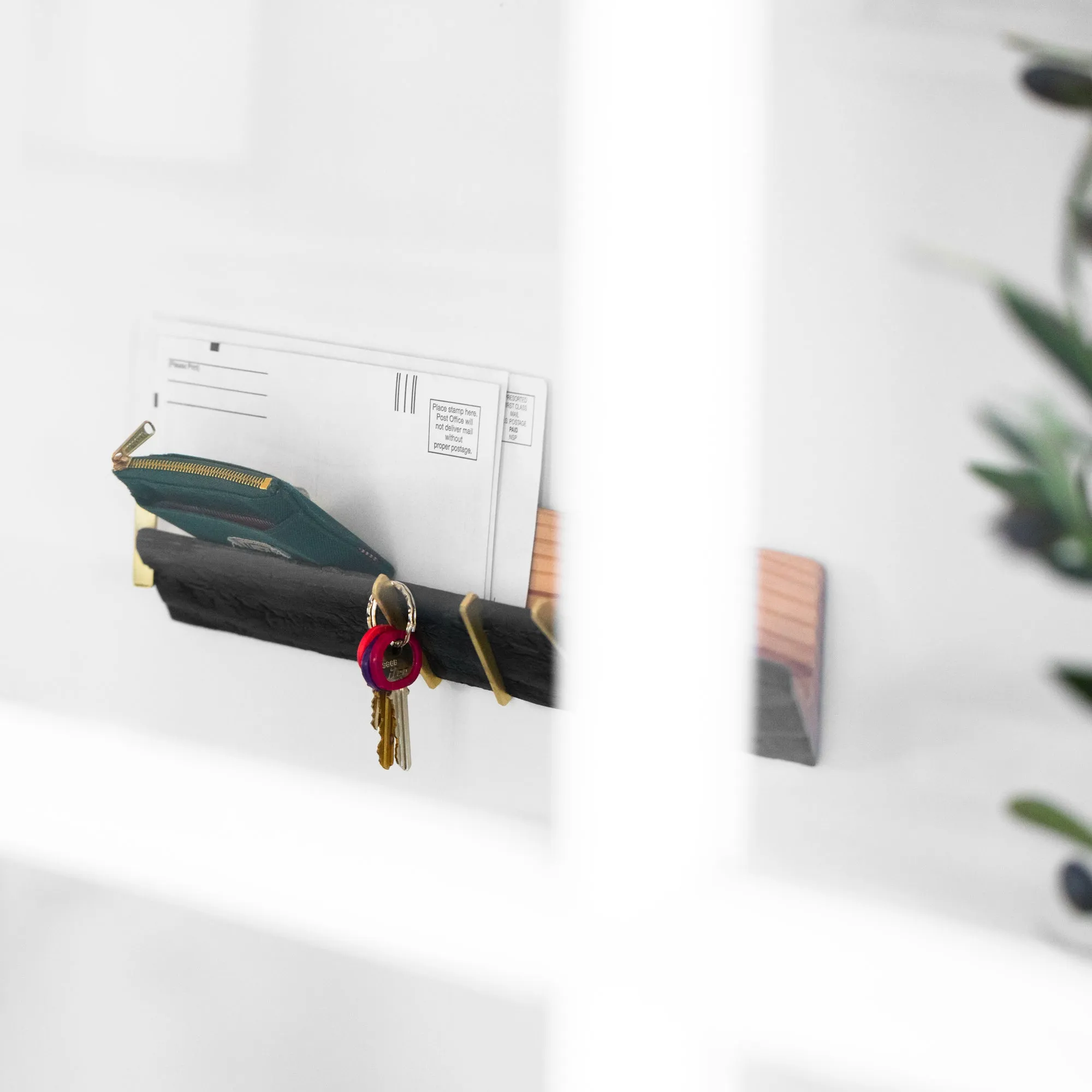 Formr Re-entry entryway shelf