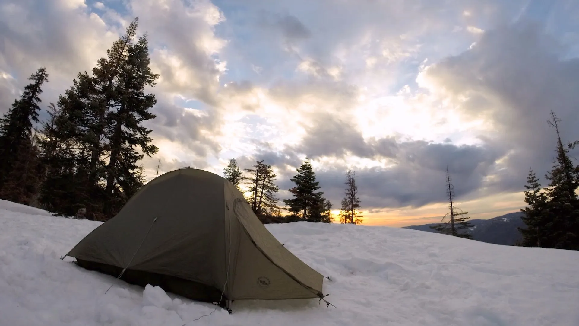 Snowshoeing Yosemite: Valley Overlook